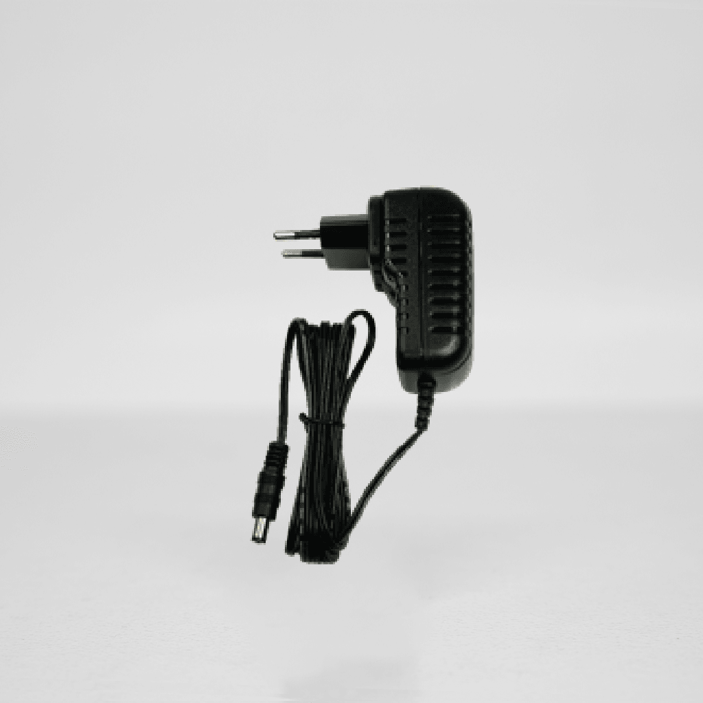 Universal Adapter - Ecuri Cosmetics